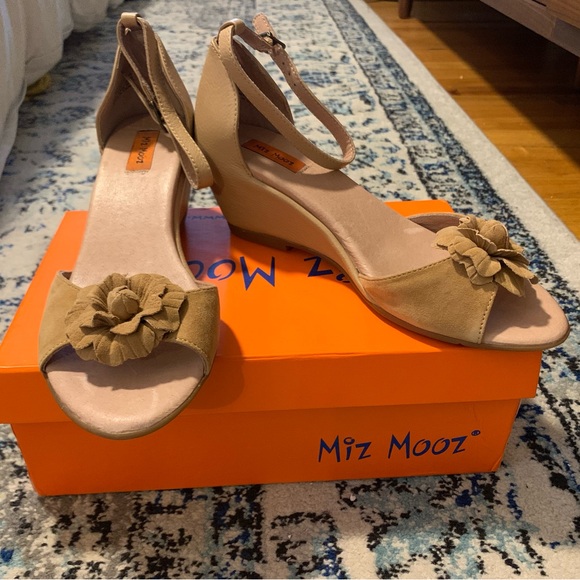 Miz Mooz Shoes - **NEW IN BOX** Miz Mooz leather wedge sandals